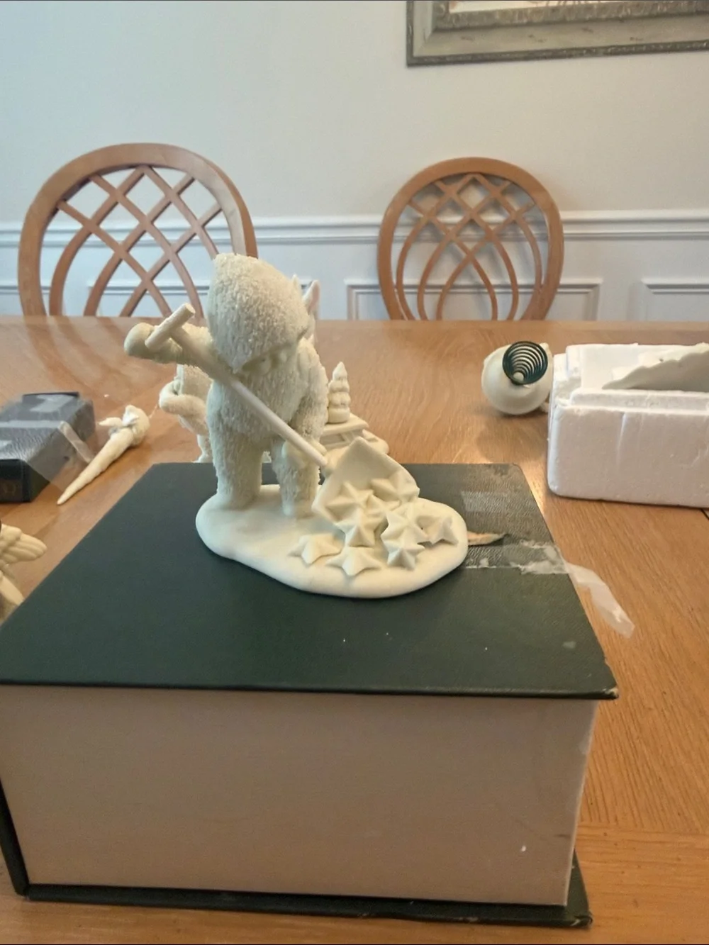 “So much work to do”. Department 56 Snowbabies.  Ivory Snow Shoveler Figurine